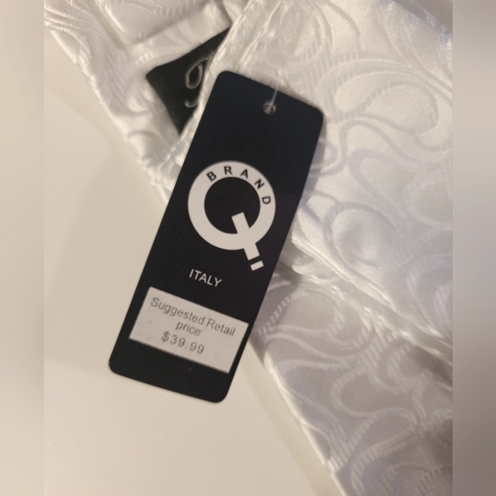 Brand Q Italian Traditional Tie - Picture 2 of 6